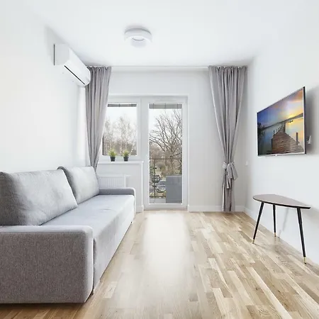 Charming And Bright Apartment, 아파트 *